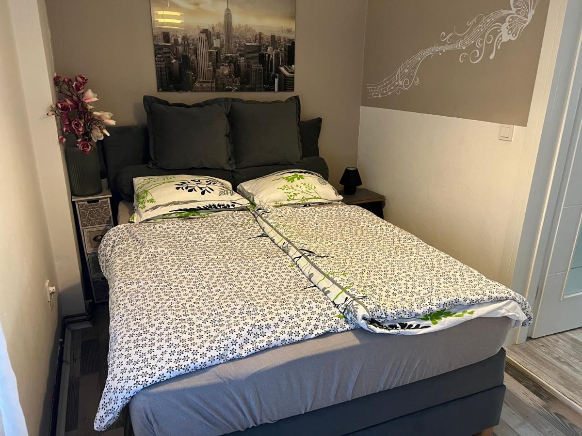 Apartment Impression Осиек Экстерьер фото