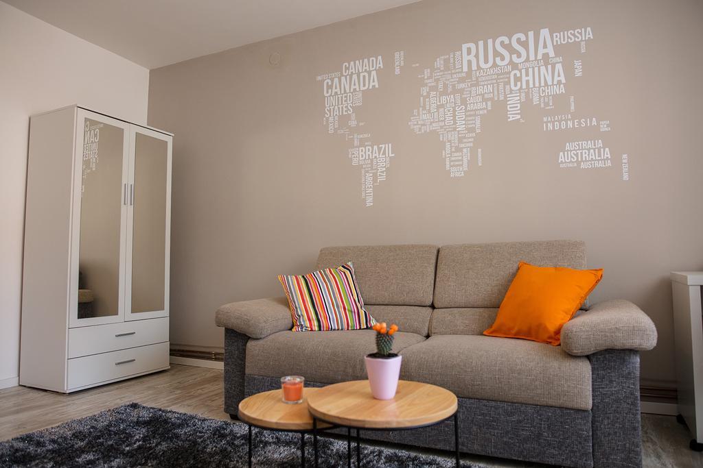 Apartment Impression Осиек Экстерьер фото